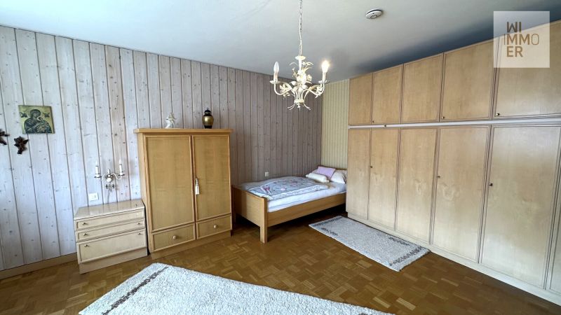 Westlicher Gebäudeteil OG - Elternschlafzimmer (3)