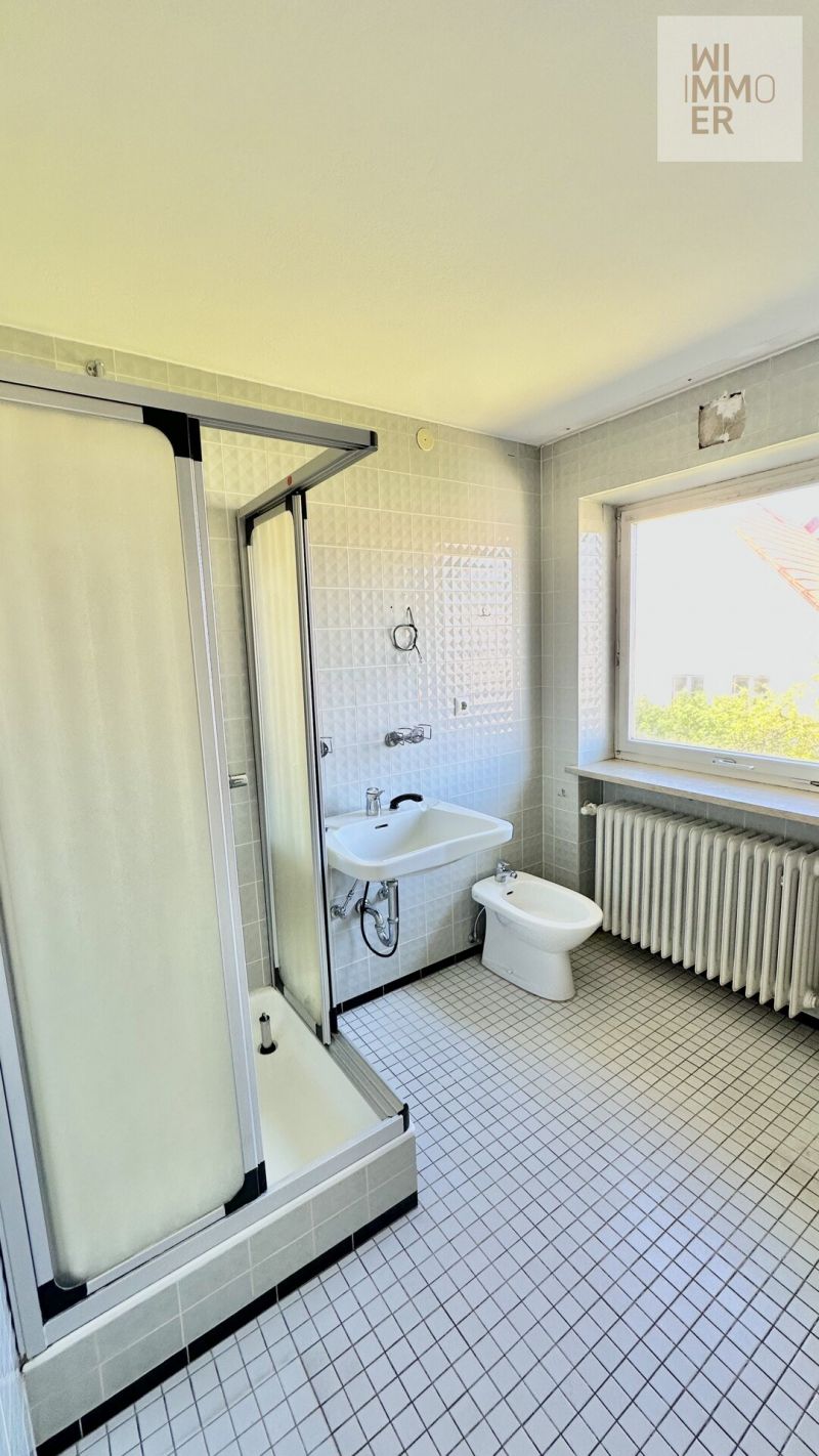 OG - Badezimmer (1)