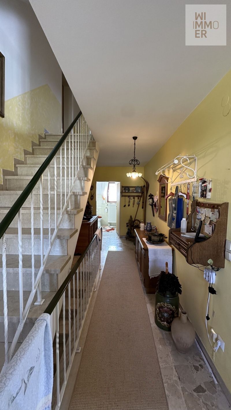 Westlicher Gebäudeteil EG - Flur (1)