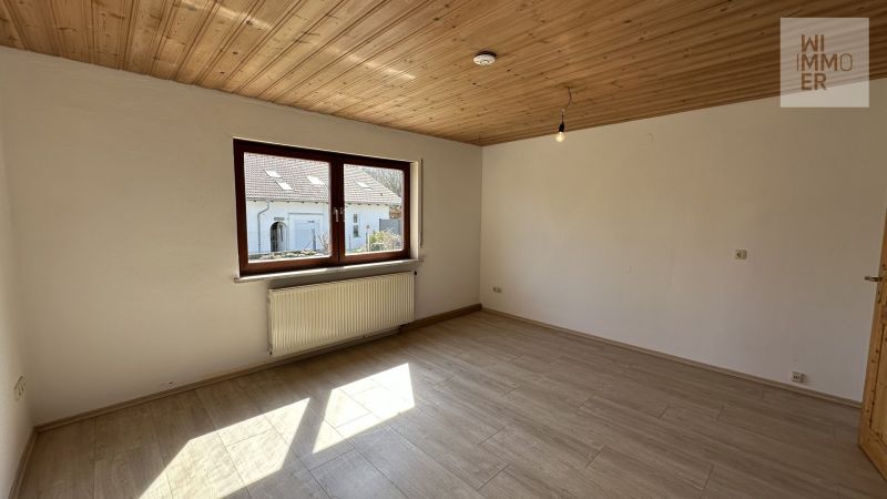 Östlicher Gebäudeteil EG - Wohnzimmer (2)