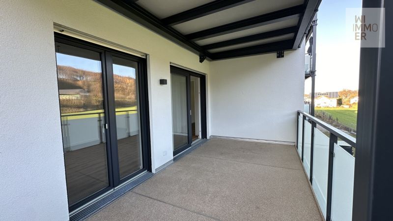 Loggia (2) Loggia (2)