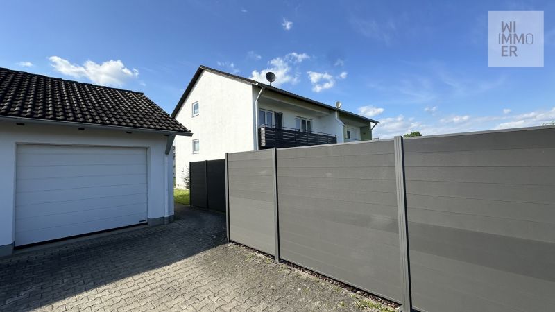 Einzelgarage und Stellplatz Einzelgarage und Stellplatz