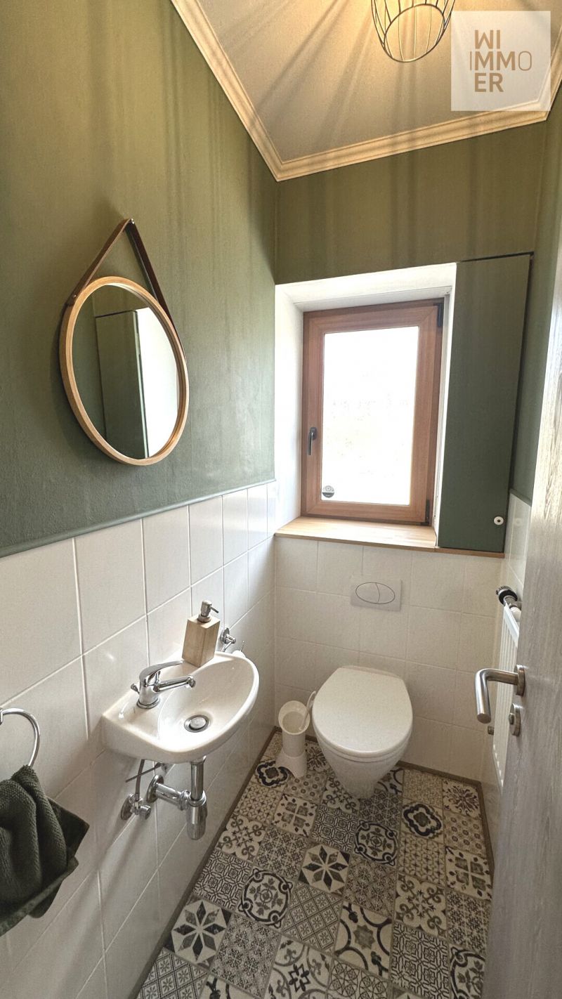 EG - WC