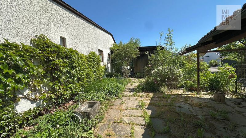 Zuweg zum Garten (2)